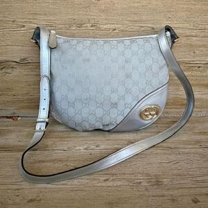 Gucci Britt Patent leather crossbody bag